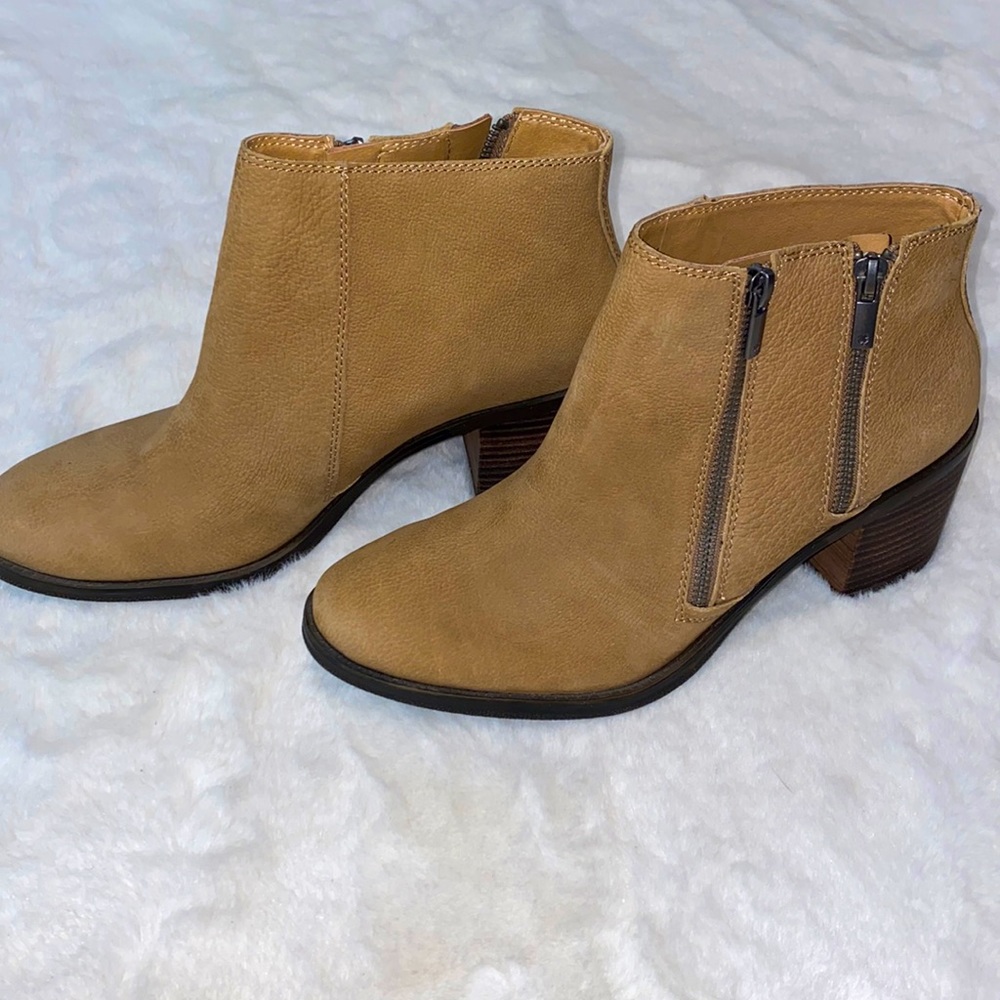 NWT Lucky Brand Roquee Ankle BootieSize 11